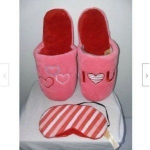 CHRISTMAS Gift PINK Slippers Size Medium (7/8) Mules Shoes & Sleep Mask Hearts